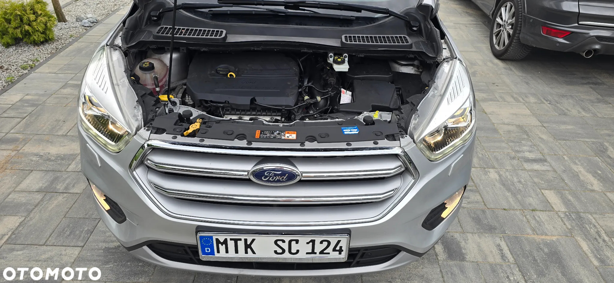 Ford Kuga - 32