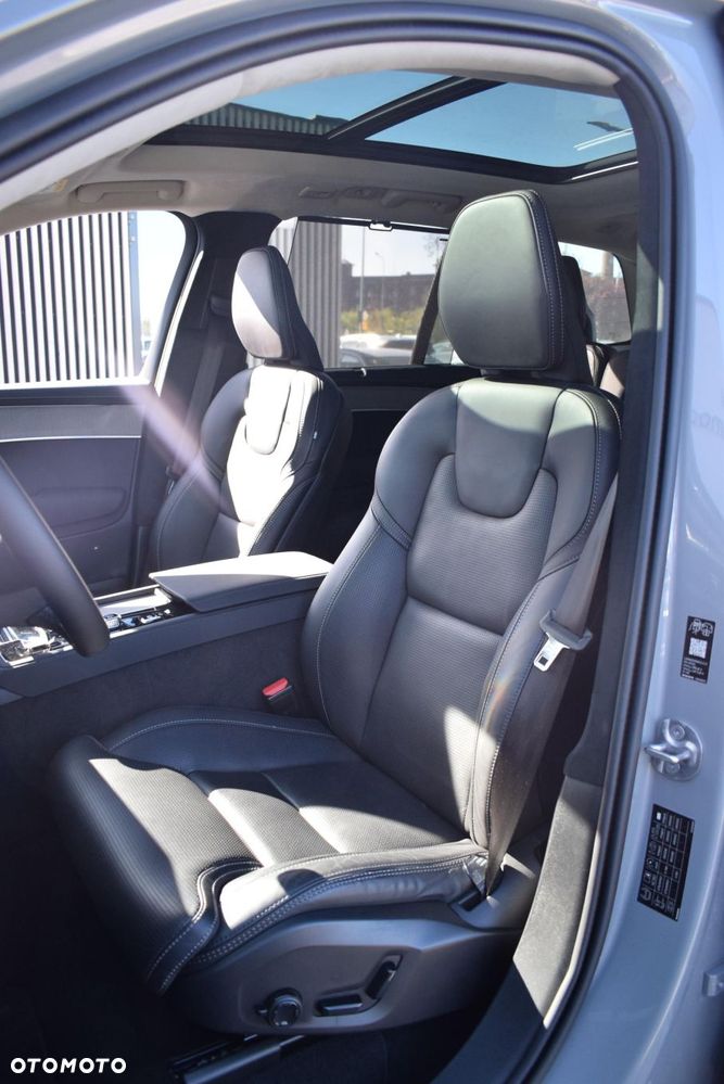 Volvo XC 90 - 21