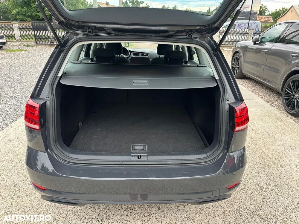 Volkswagen Golf 1.6 TDI SCR Comfortline - 18