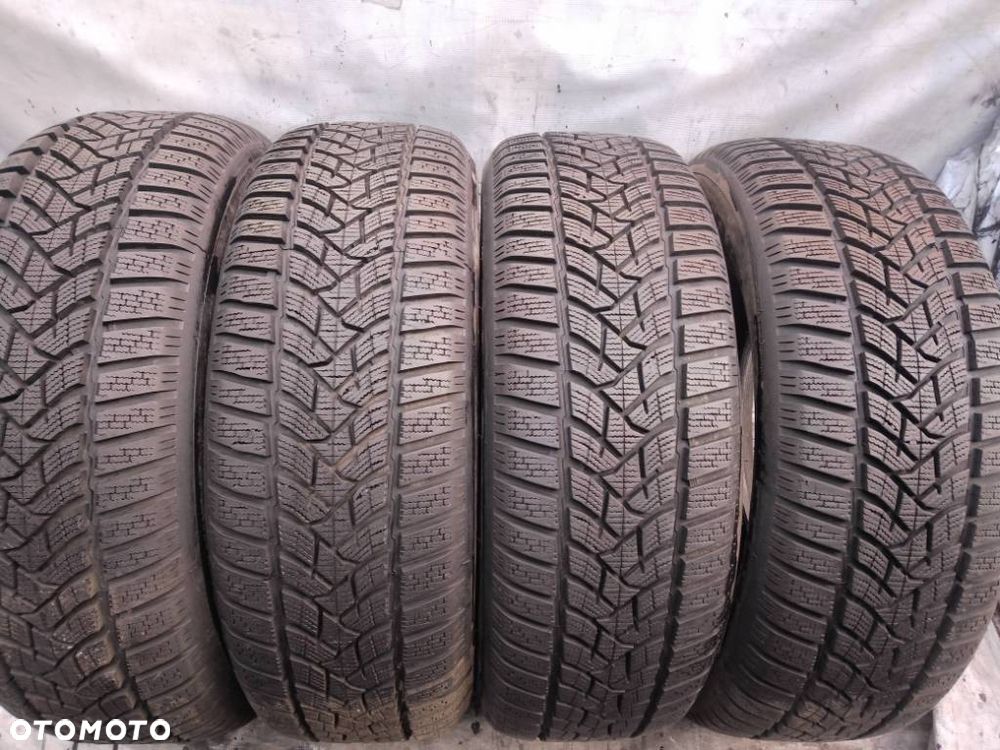 Dunlop Winter Sport 5 215/65 R16 98H 2025 8mm - 1
