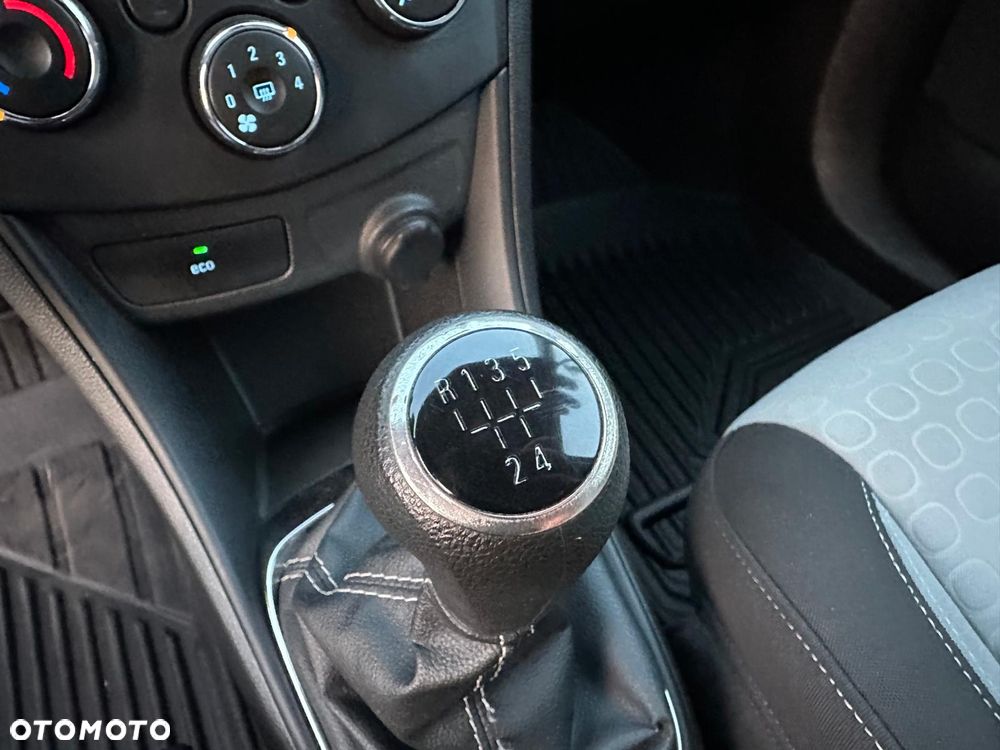 Chevrolet Trax - 28