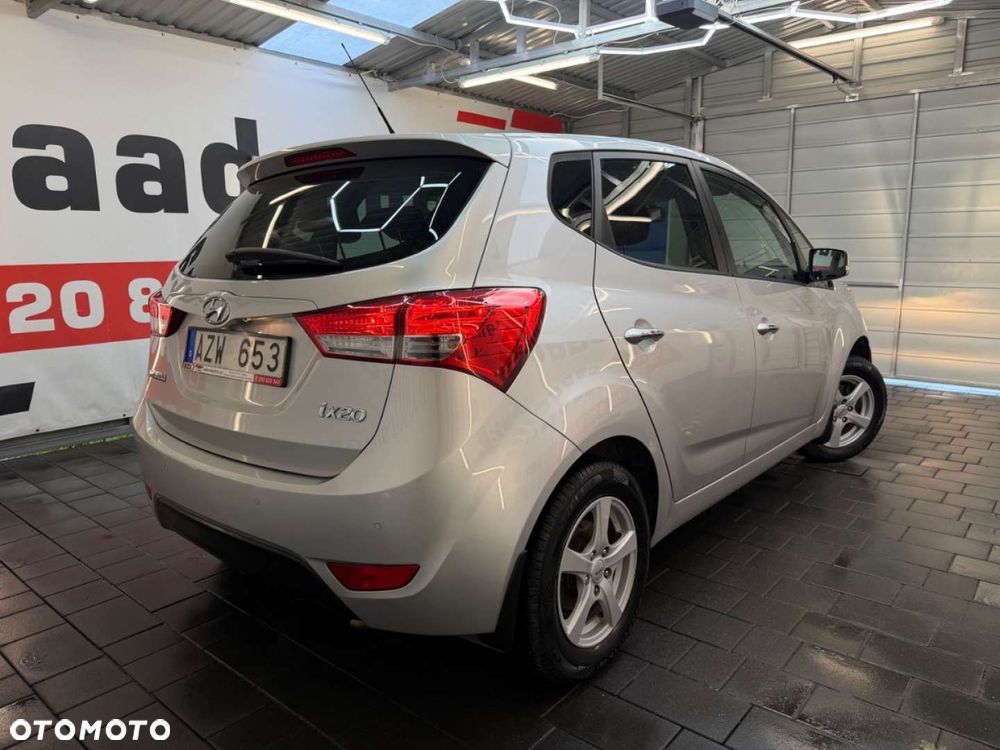 Hyundai ix20 - 14