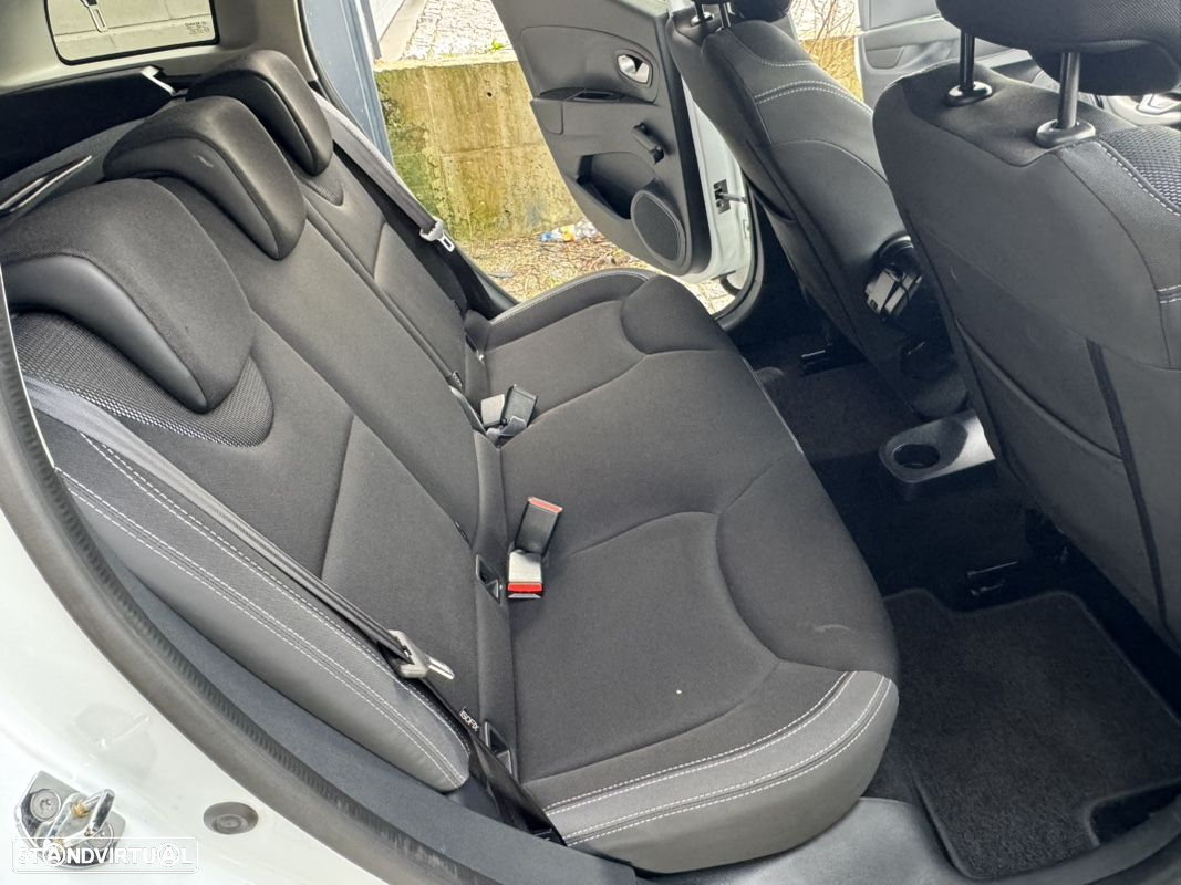 Renault Clio Sport Tourer 1.5 dCi Zen - 31
