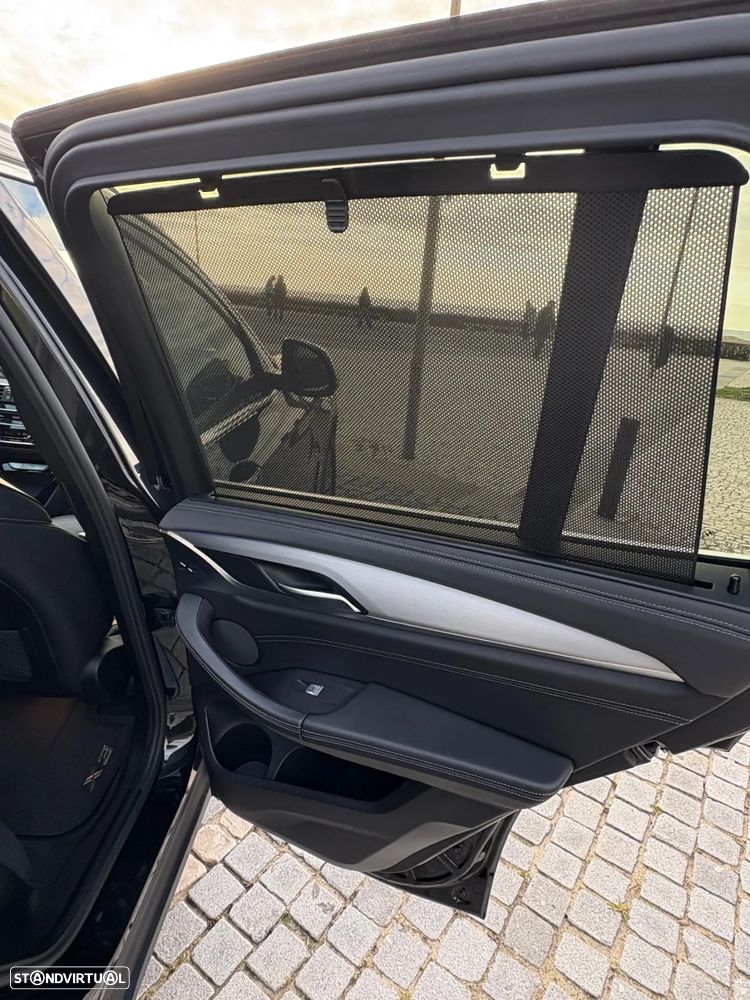 BMW X3 20 d xDrive Line Luxury - 14