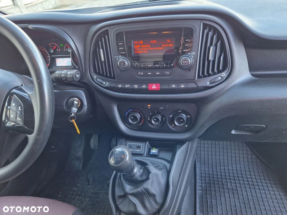 Fiat Doblo Furgon 3 Osobowy - 19