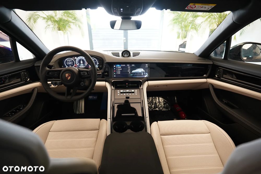 Porsche Panamera - 11