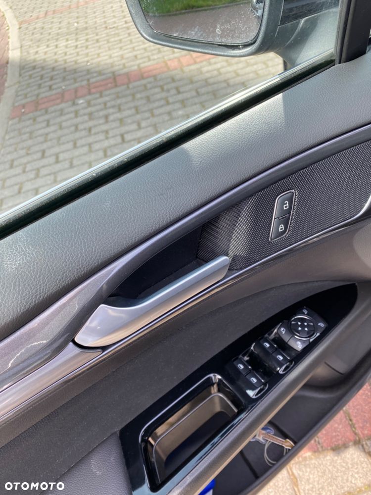 Ford Mondeo 2.0 EcoBlue Titanium - 17