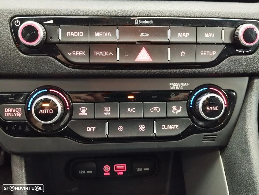 Kia Niro 1.6 GDi PHEV EX - 37