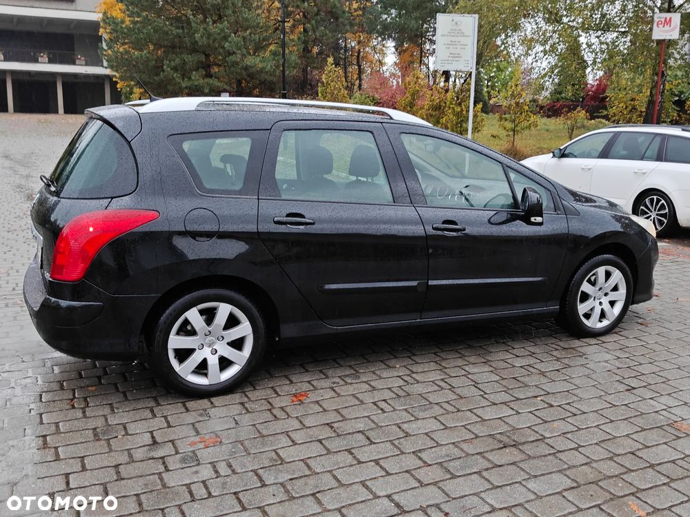 Peugeot 308 1.6 HDi Premium - 16