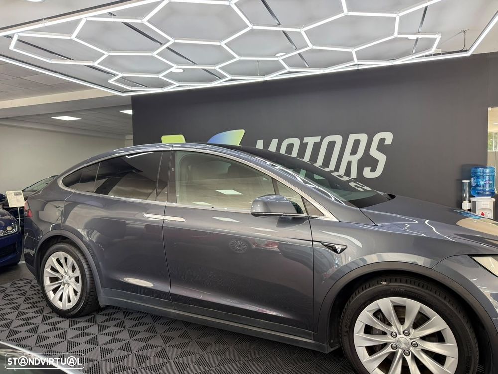 Tesla Model X 100D - 3