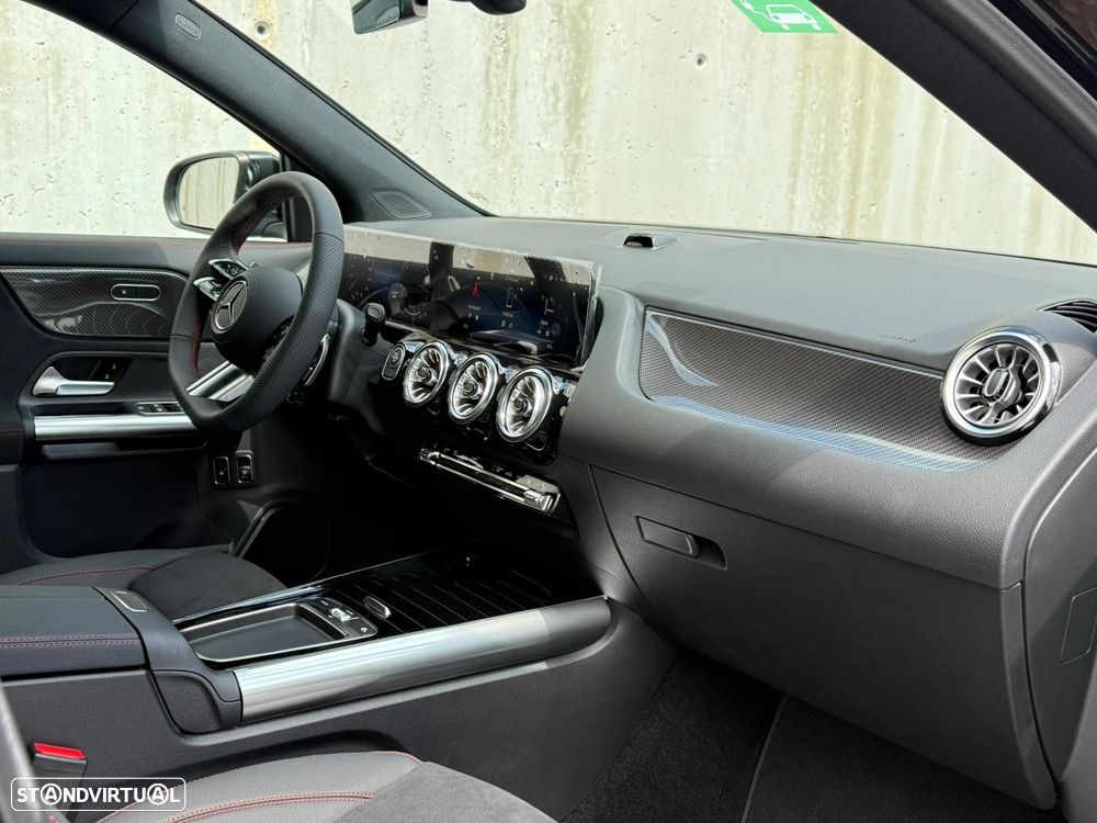Mercedes-Benz GLA 250 e AMG Line - 13