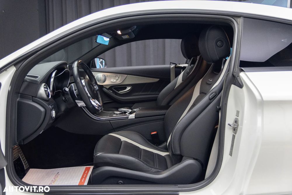 Mercedes-Benz C 63 AMG - 21