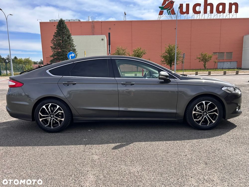 Ford Mondeo 2.0 TDCi Titanium PowerShift - 4