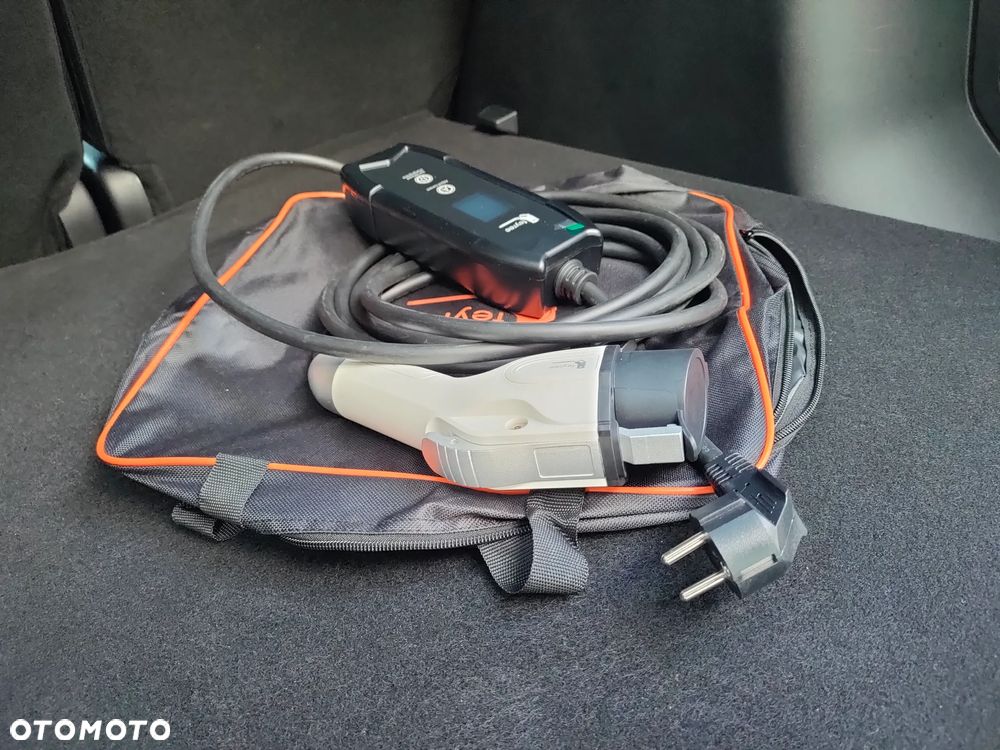 Ford Kuga 2.5 Duratec PHEV TITANIUM - 30