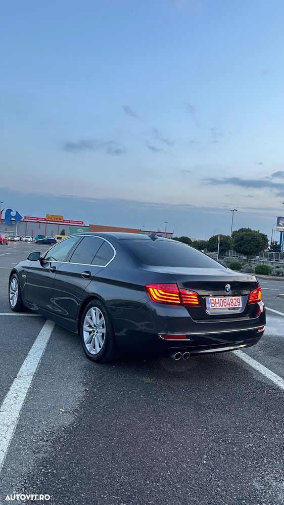 BMW Seria 5 525d xDrive - 2