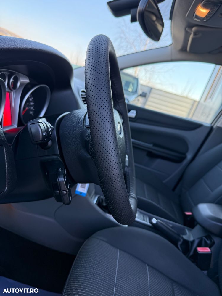 Ford Focus 1.6 16V Titanium - 37