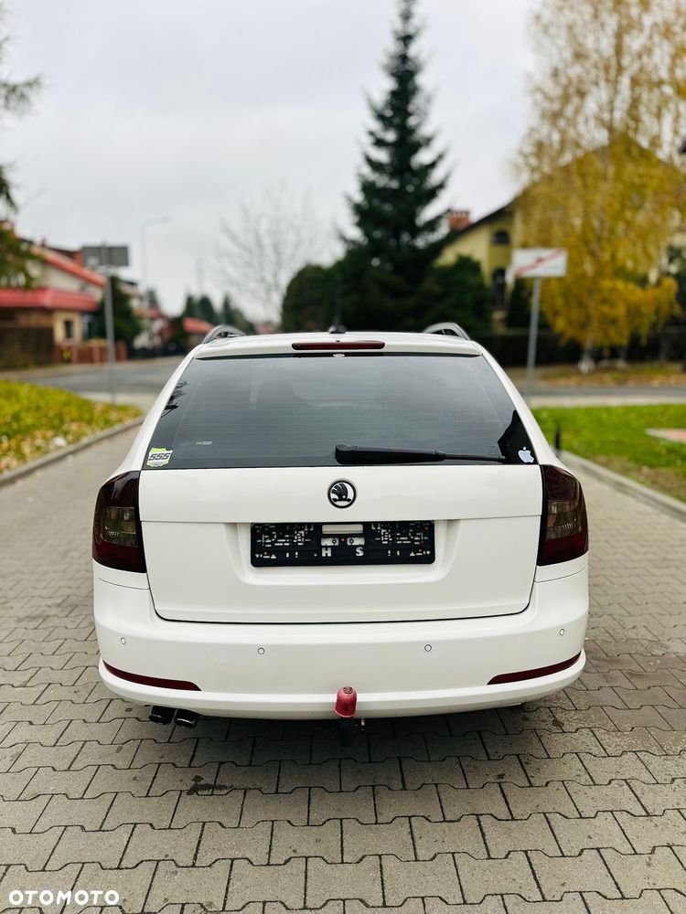 Skoda Octavia 2.0 TDI DPF DSG RS - 6