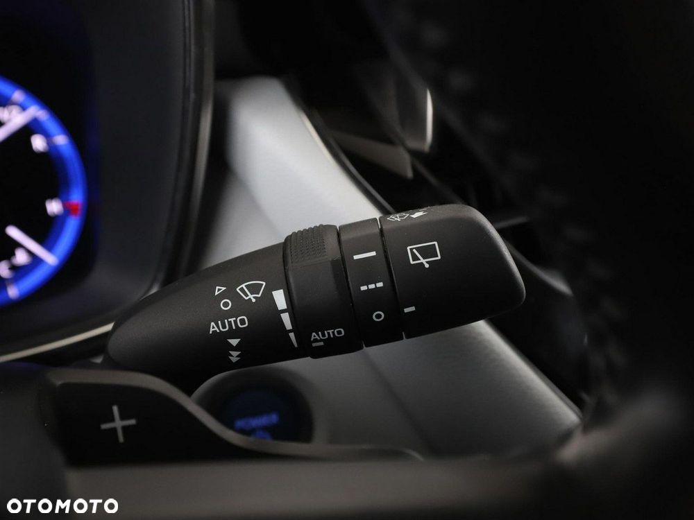 Toyota Corolla 2.0 Hybrid Executive - 33