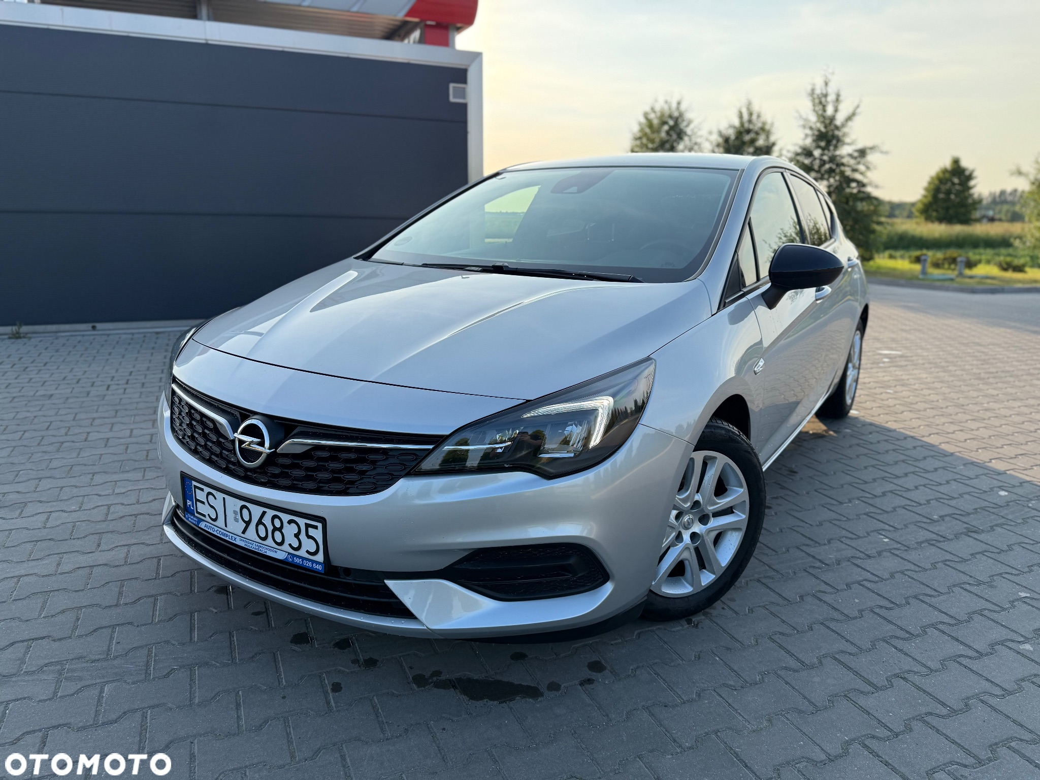 Opel Astra 1.2 Turbo - 26