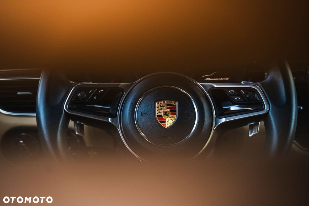 Porsche Macan GTS PDK - 35