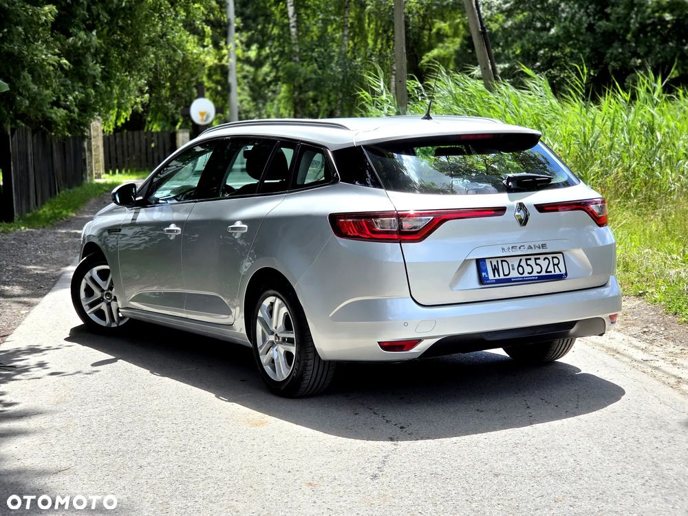 Renault Megane 1.5 Blue dCi Equilibre - 10
