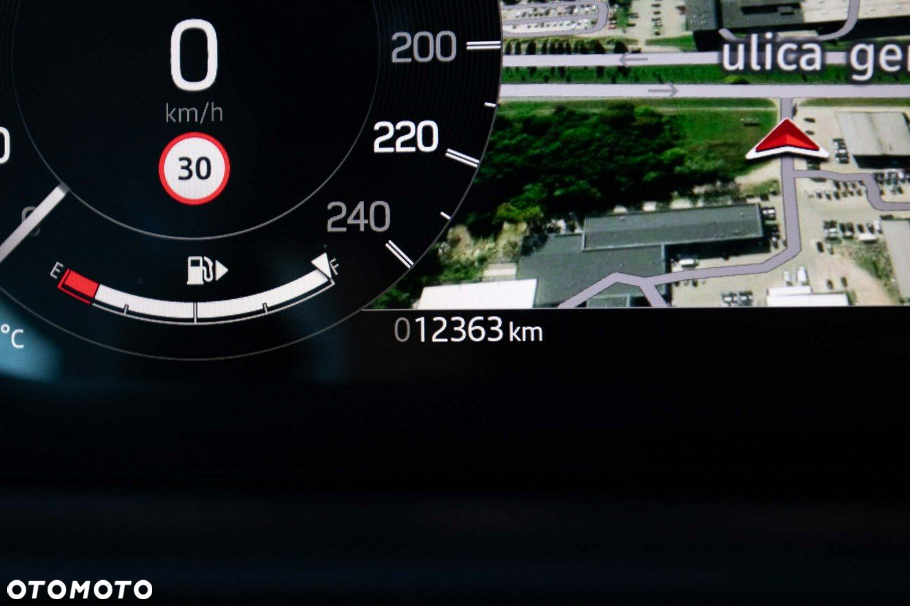 Land Rover Discovery - 25