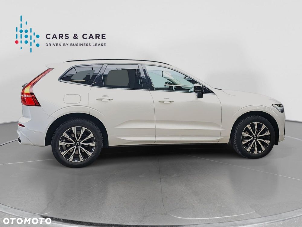 Volvo XC 60 B4 D Plus Dark - 20