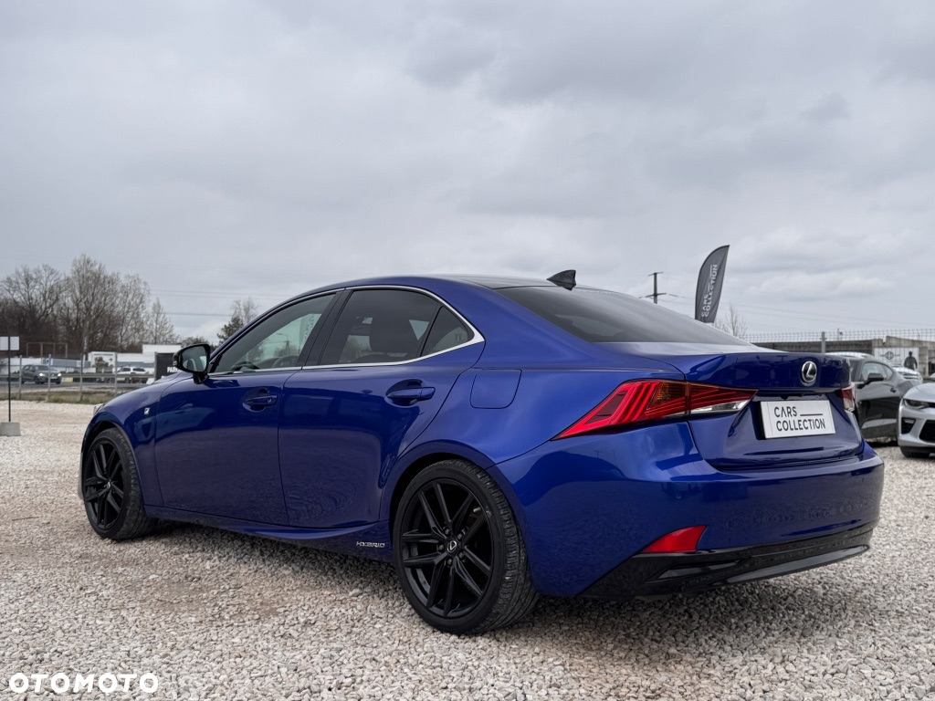 Lexus IS - 6
