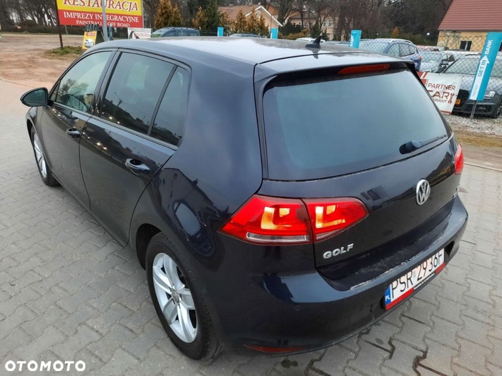 Volkswagen Golf - 9