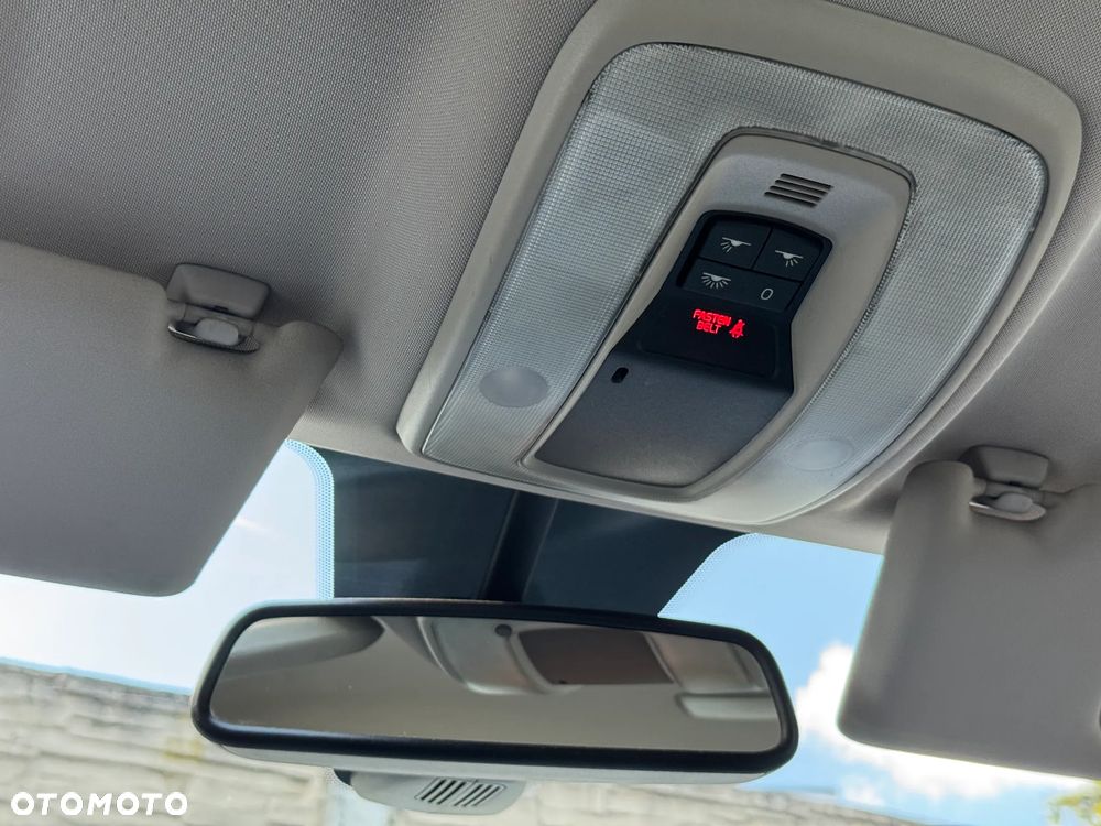 Volvo V50 1.6D DRIVe Momentum - 31