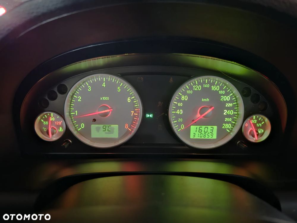 Ford Mondeo V6 ST 220 - 22