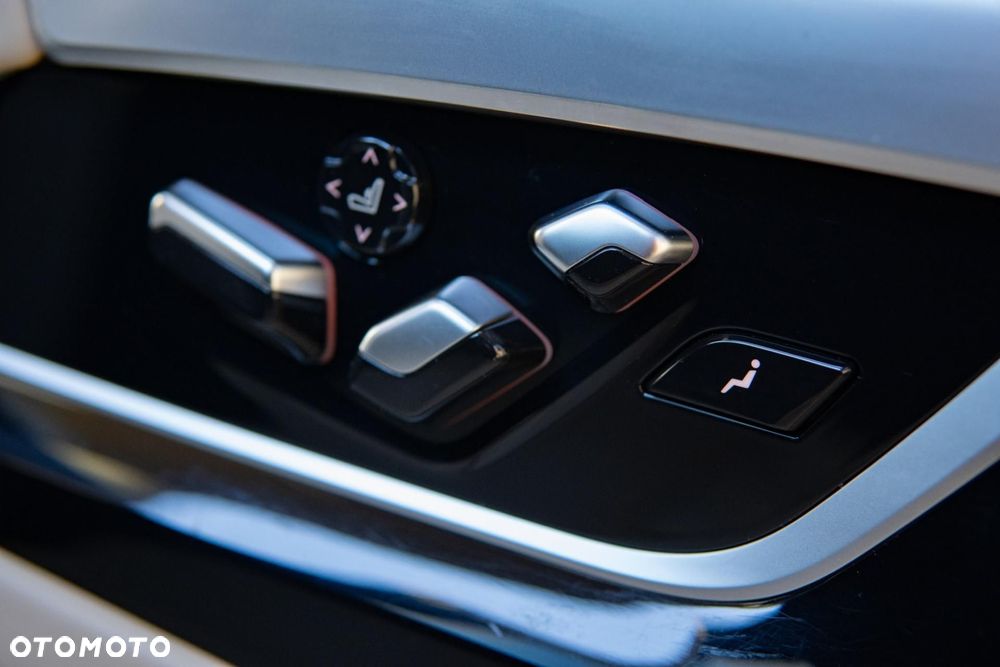 BMW Seria 7 M760Li xDrive - 34