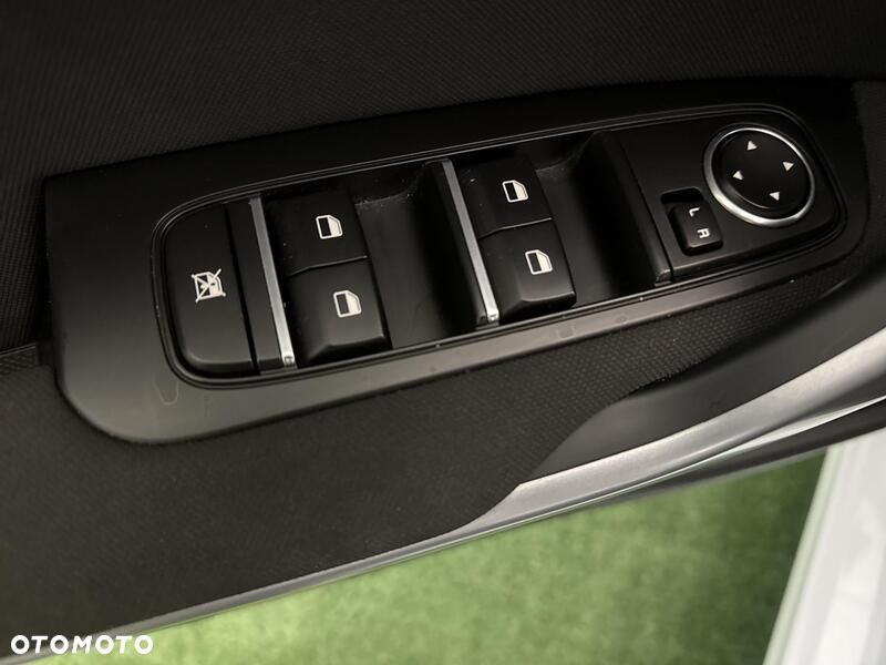 Kia Ceed 1.5 T-GDI S - 12