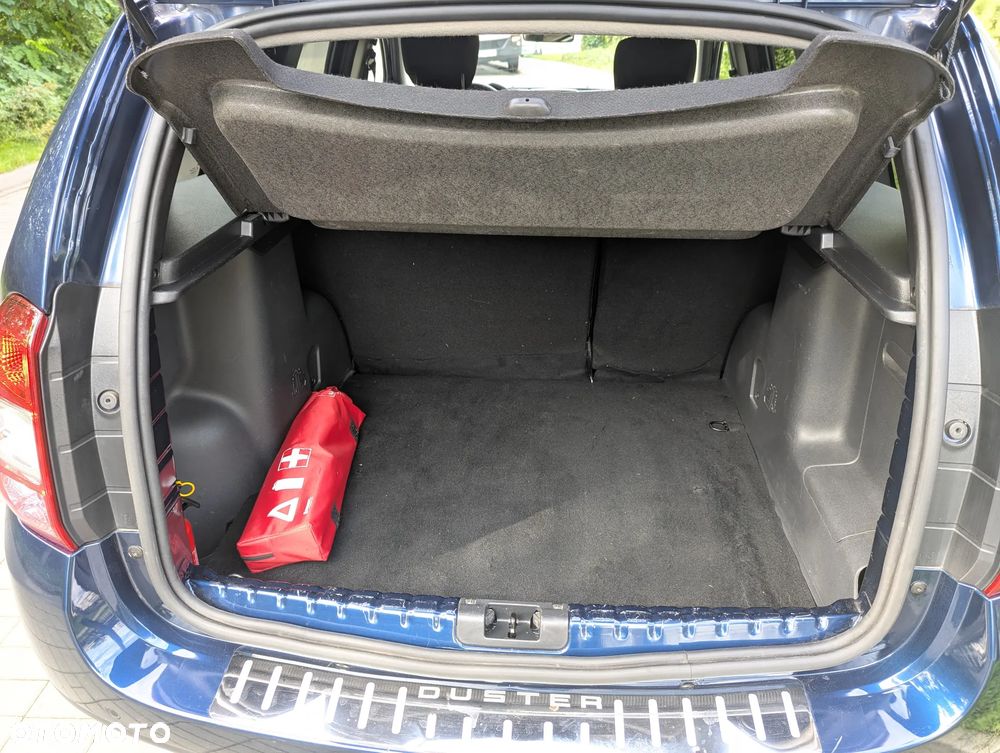 Dacia Duster 1.6 SCe Blackshadow S&S - 10