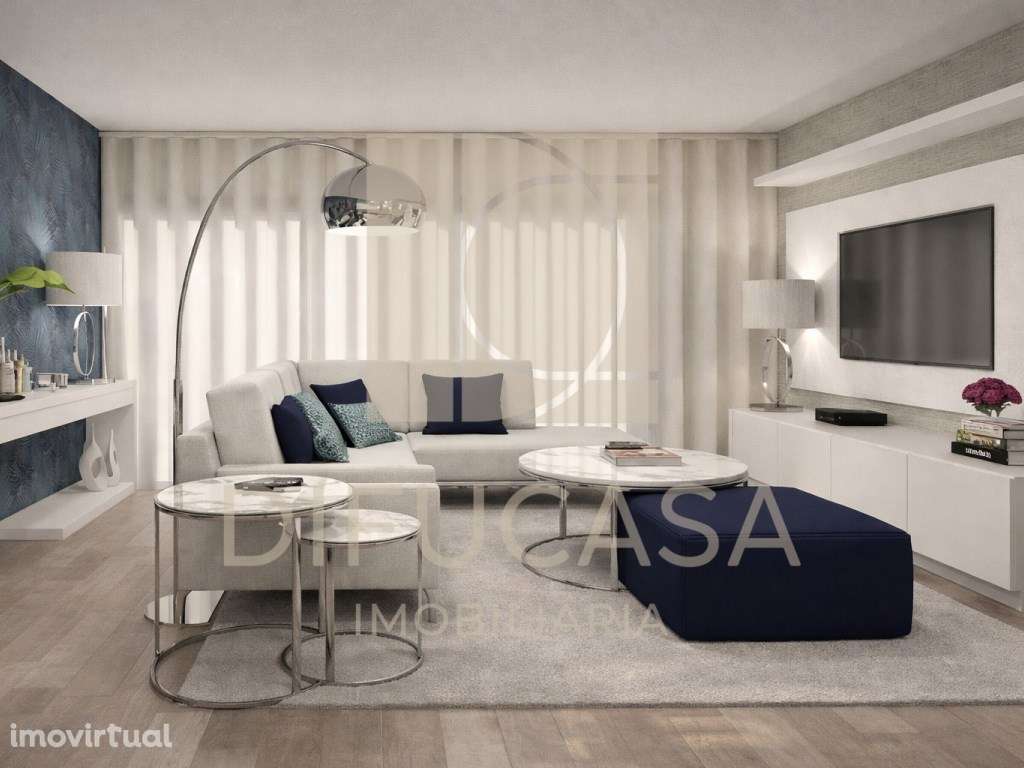 R237_Moradia T4 Piscina 200m2 construção_Centro Fernão Ferro - Grande imagem: 2/11