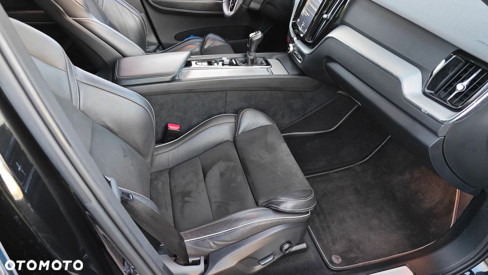 Volvo XC 60 D3 R-Design - 20