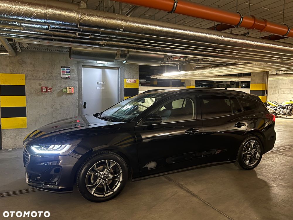 Ford Focus Turnier 1.5 EcoBlue Start-Stopp-System ACTIVE X - 1