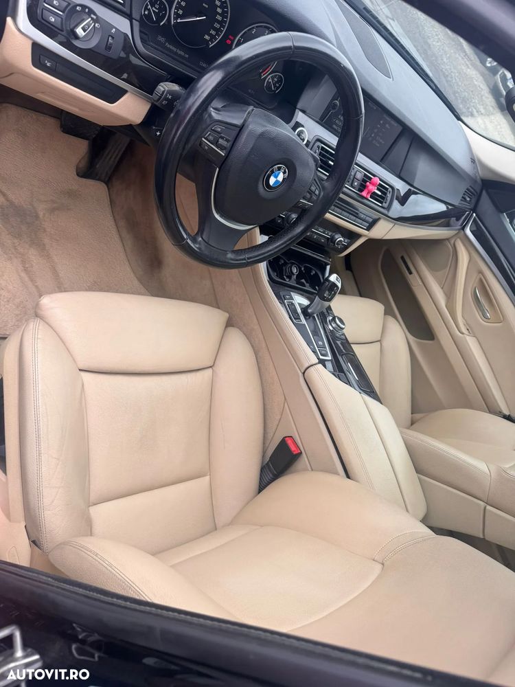 BMW Seria 5 525d Aut. - 9