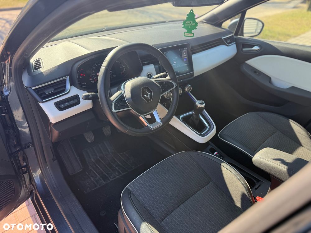 Renault Clio TCe 90 EVOLUTION - 9