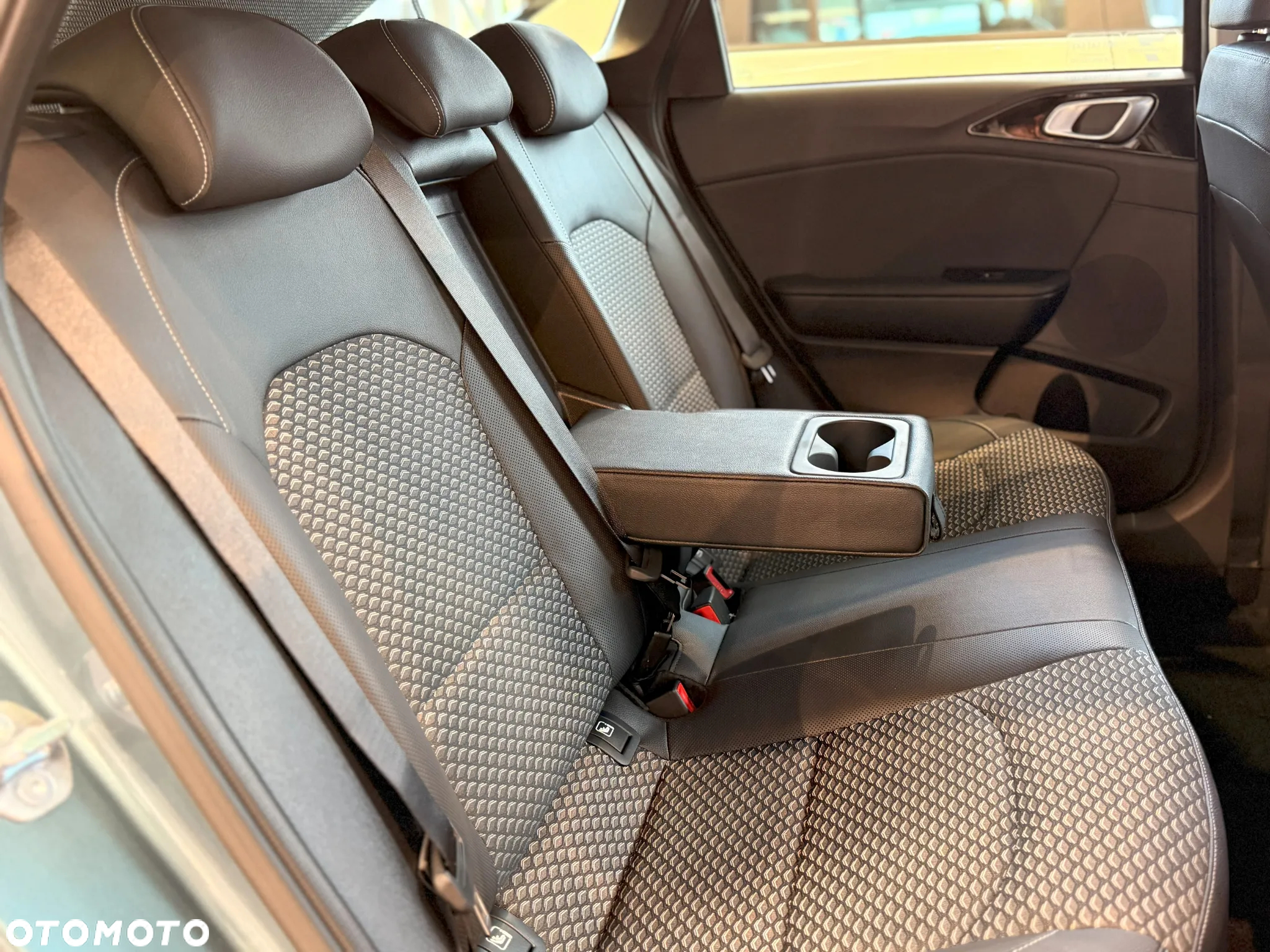 Kia Ceed 1.5 T-GDI Tribute DCT - 20