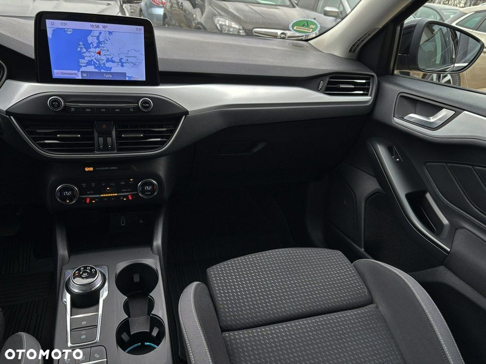 Ford Focus - 27