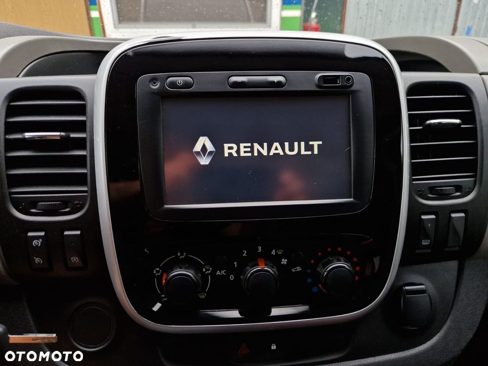 Renault Trafic - 19