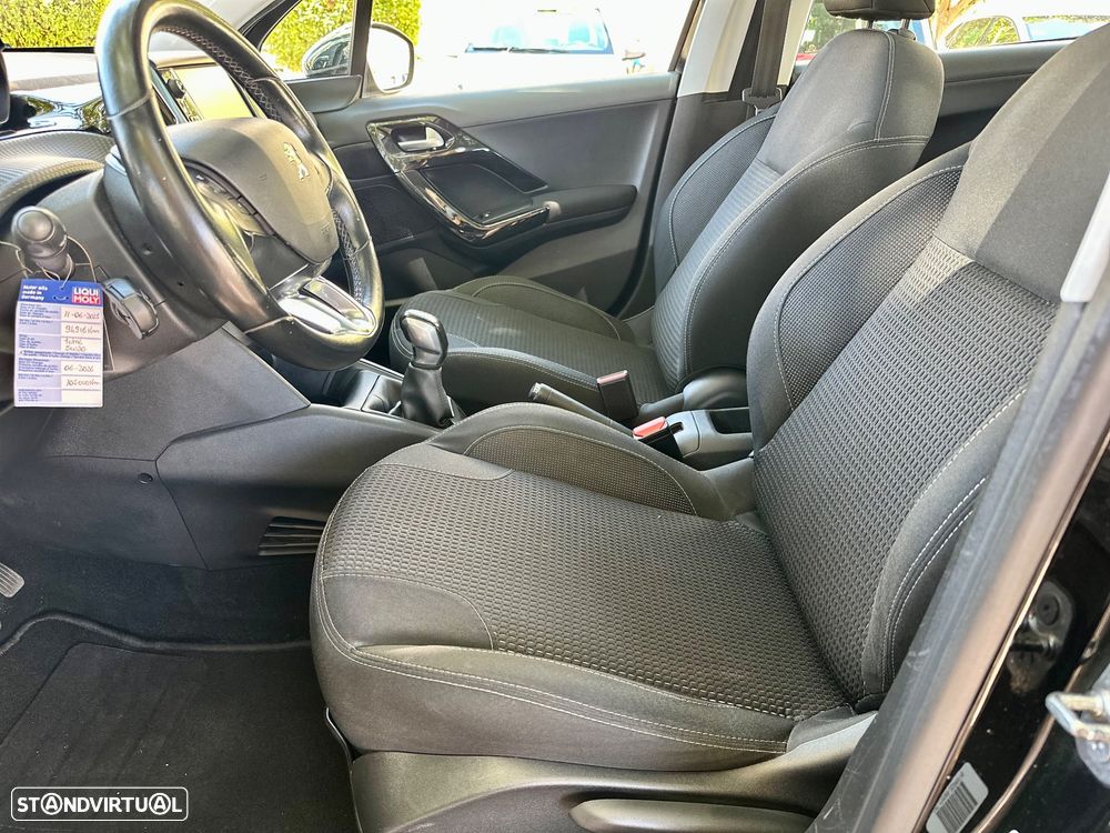 Peugeot 208 1.2 VTi Allure - 18