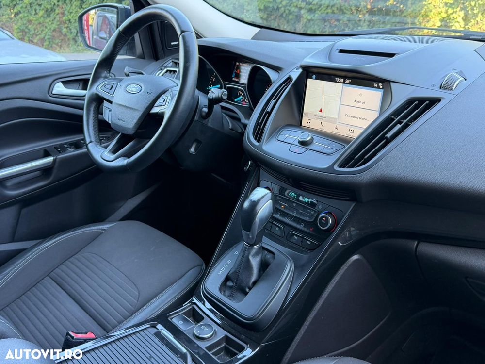 Ford Kuga 1.5 EcoBoost 4WD Aut. Trend - 6