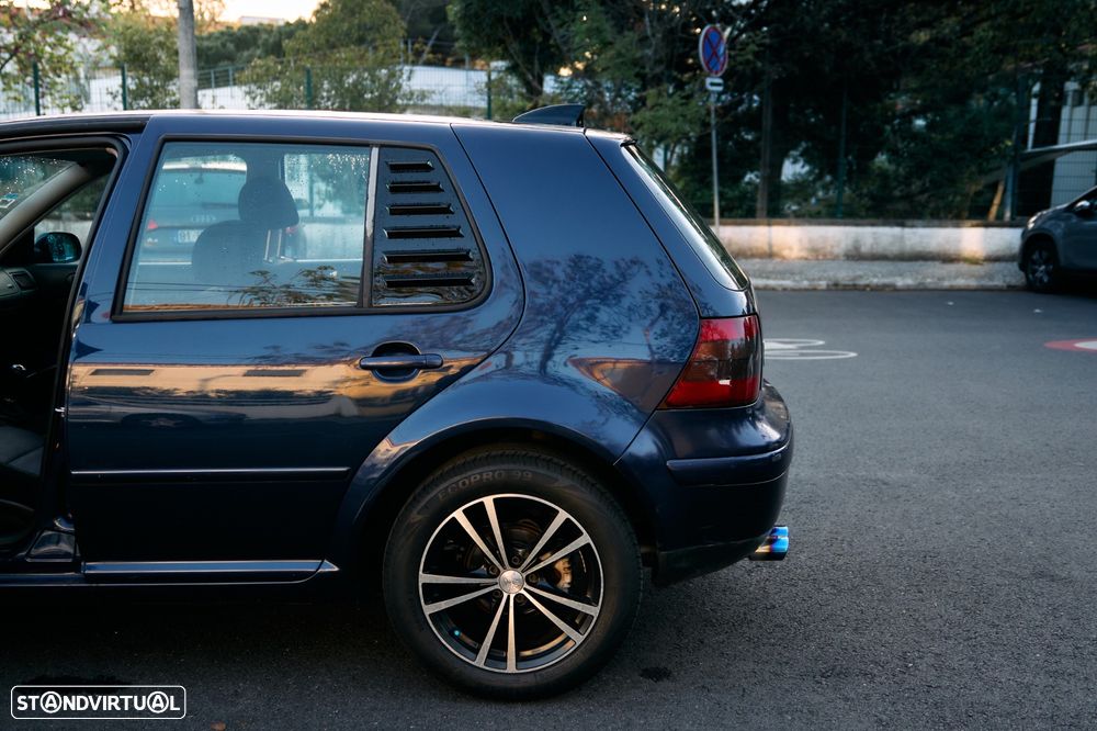 VW Golf 1.4i Confortline - 19