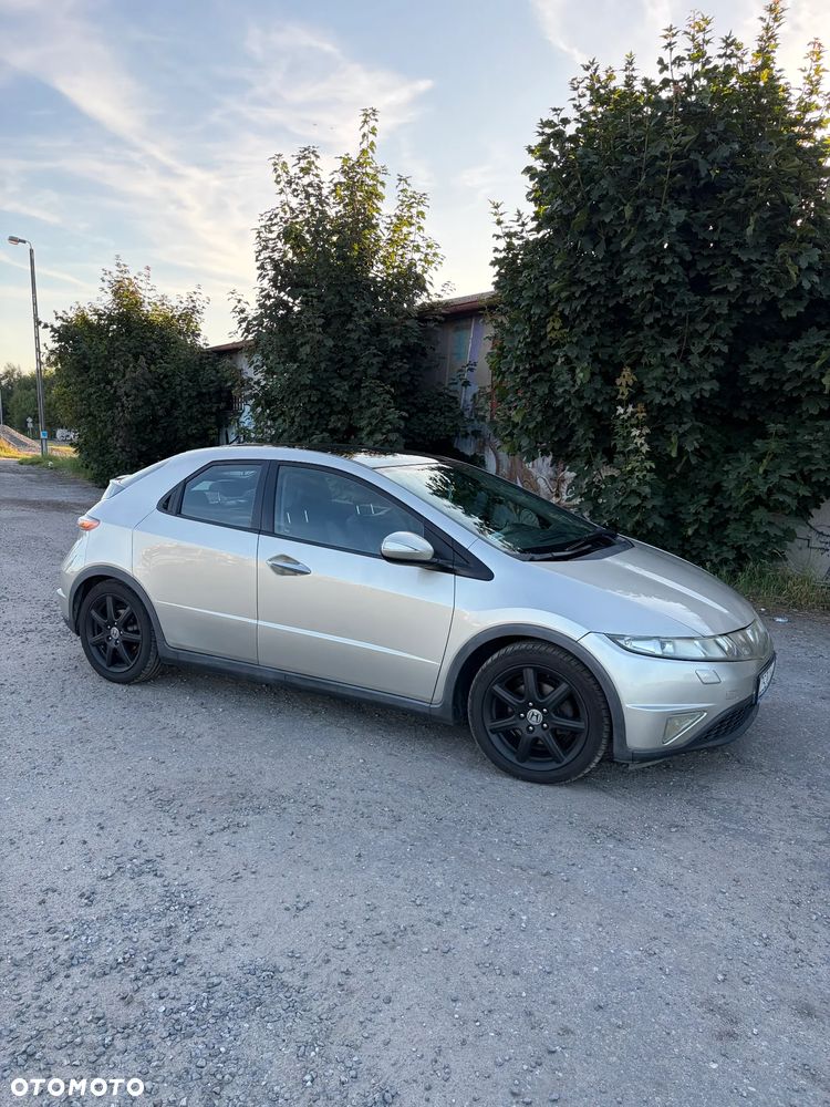 Honda Civic 1.8 Executive - 2