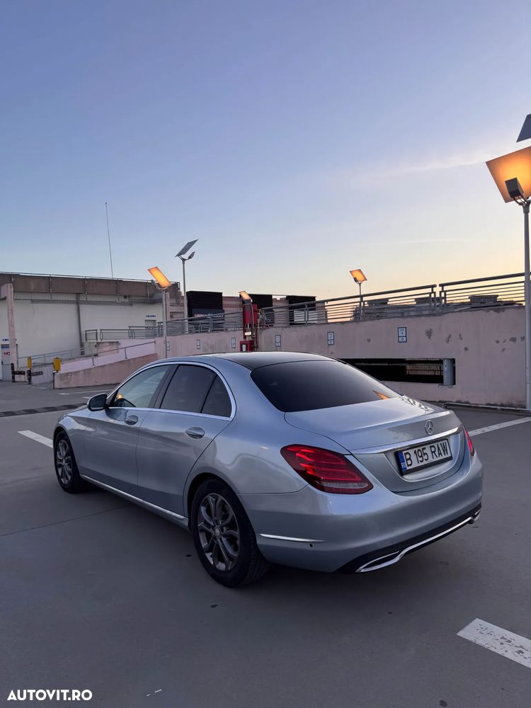 Mercedes-Benz C 220 (BlueTEC) d 7G-TRONIC Avantgarde - 4