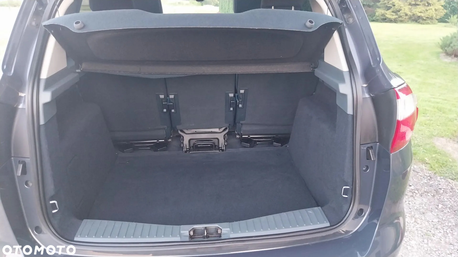 Ford C-MAX - 12