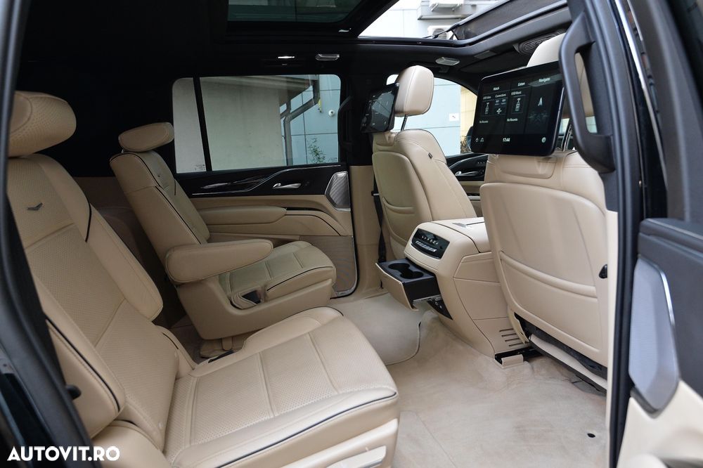 Cadillac Escalade ESV 6.2 V8 AWD AT Platinum - 25