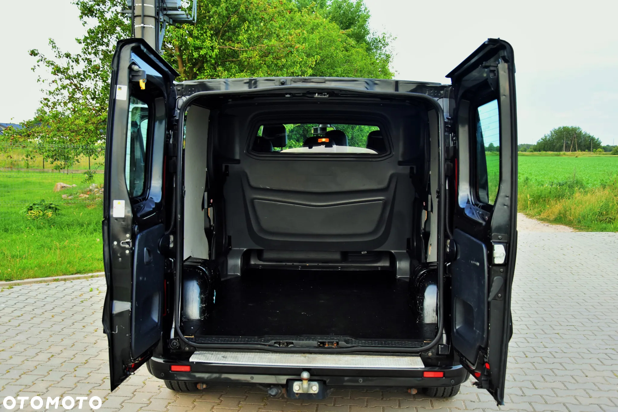 Opel Vivaro L2H1 2.9t Elegance - 21